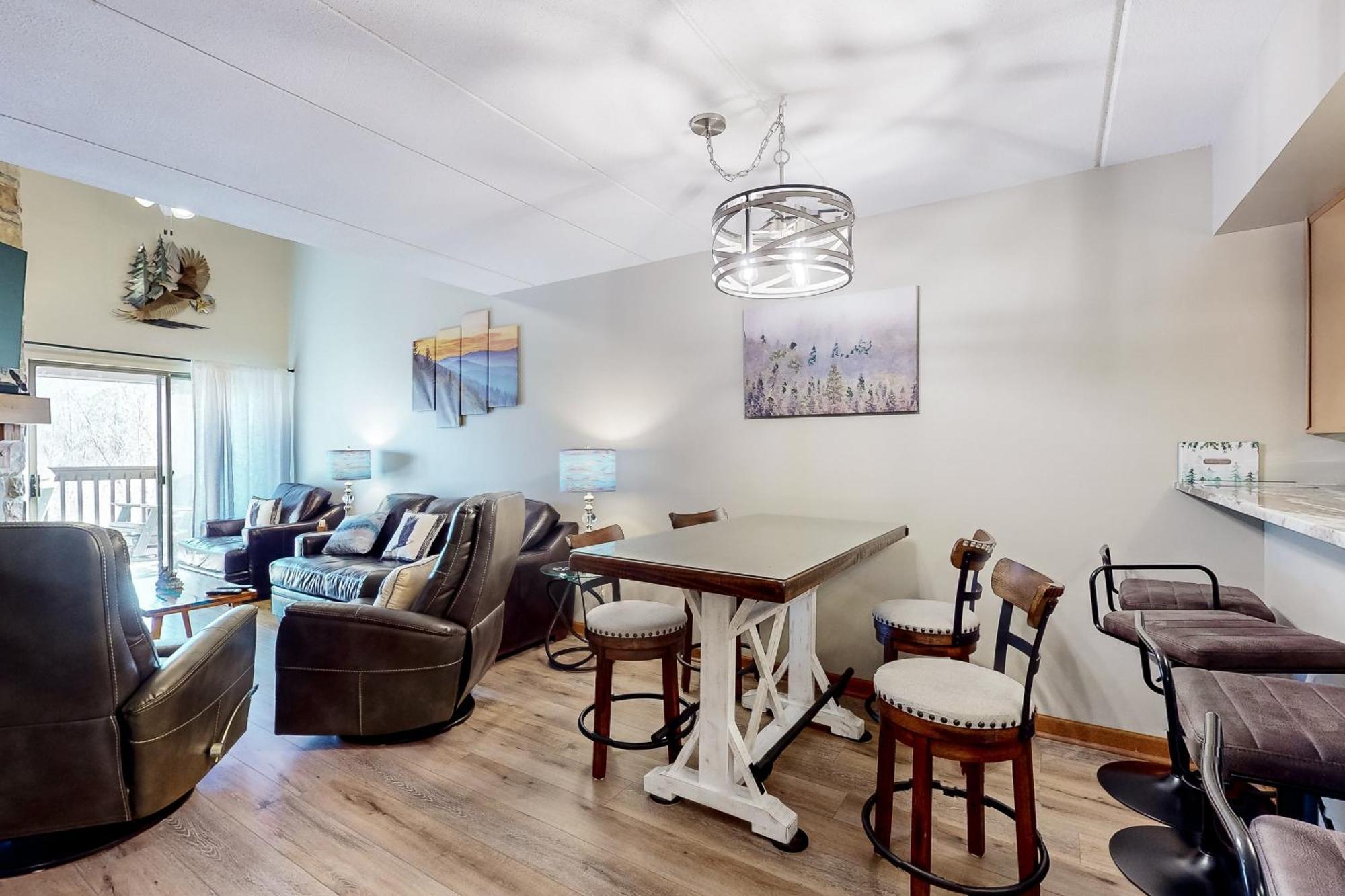 Апартаменты Eagles Nest Escape Гатлинбург Экстерьер фото